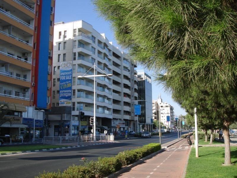 Eden Beach Limassol Ngoại thất bức ảnh